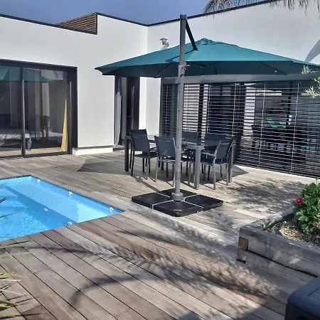 Bellenbois Avec Piscine Privée , Proche La Rochelle