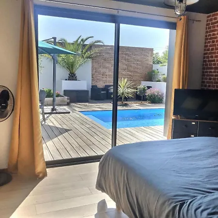 Villa Bellenbois Avec Piscine Privée , Proche La Rochelle *