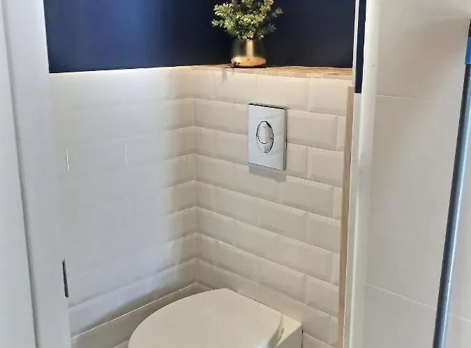 Villa Exceptionnelle Piscine Et Jardin Prive Sejour De Gamme Proche La Rochelle